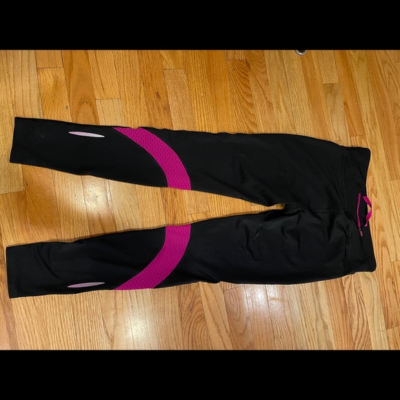 Under Armour Pants - Under Armour heat gear leggings